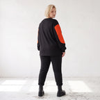 Unifarbenes Langarmshirt aus Jersey mit Reißverschlusstasche und gerader Passform