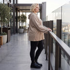 Beiger Ribb Hoodie mit Kapuze geradem Schnitt und Elasthan weiches Basic für den Alltag
