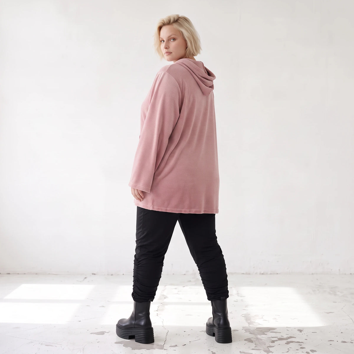Rosa Ripp Hoodie mit Kapuze Kängurutasche und Stretch mit gerader bequemer Passform