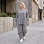 Langarmshirt in Glockenform aus Slinky mit Stretch und Rundhalsausschnitt fließend