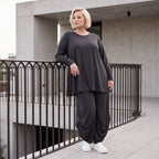 Schwarzes Langarmshirt aus Slinky in Glockenform mit Rundhalsausschnitt elastisch Basic