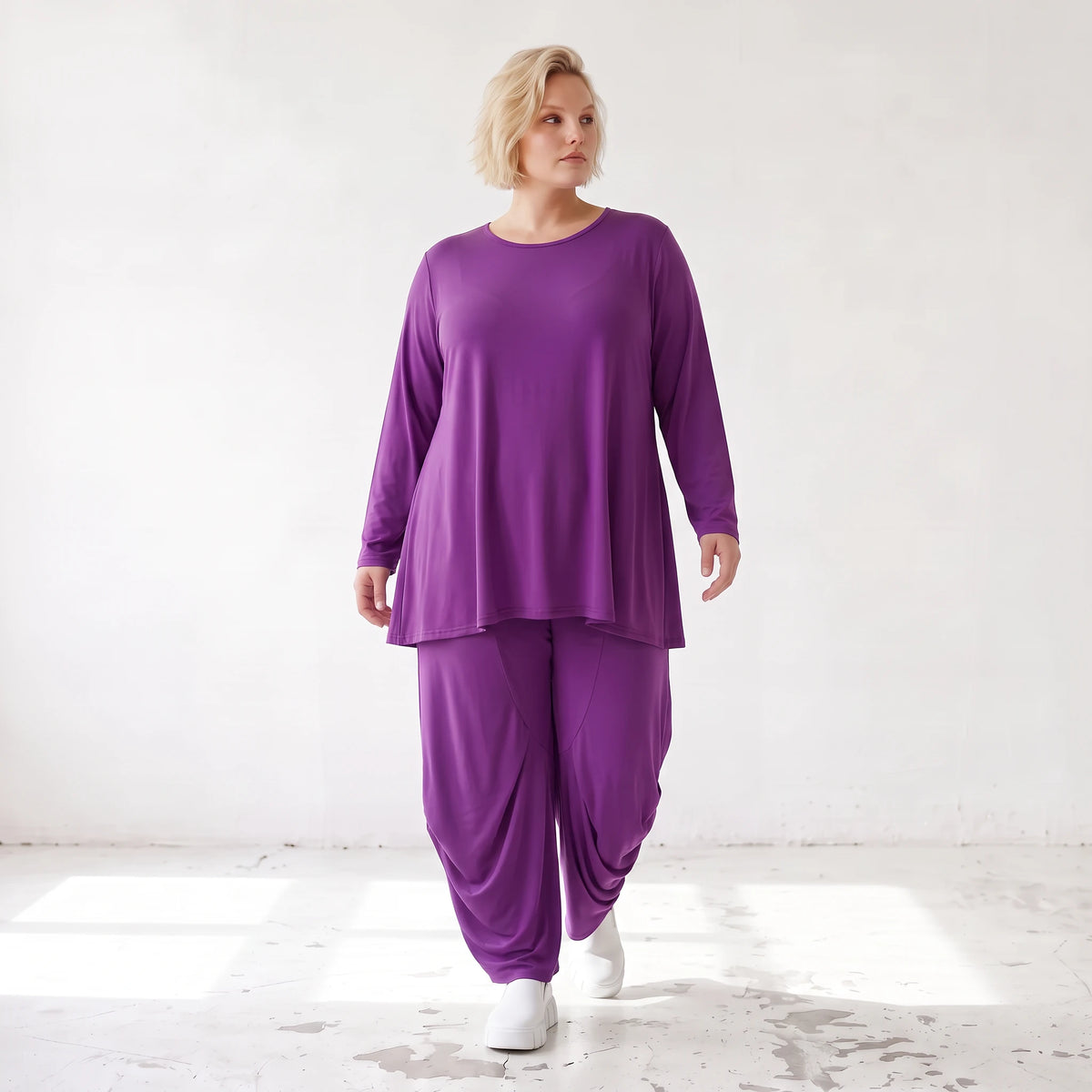 Langarmshirt aus Slinkystretch in Glockenform mit Rundhalsausschnitt weich fließend
