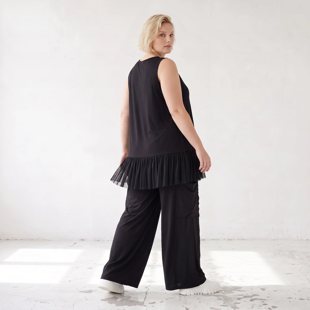 Schwarze Slinkyhose mit Stretchkomfort geradem Schnitt und bequemem Bund ohne Verschluss