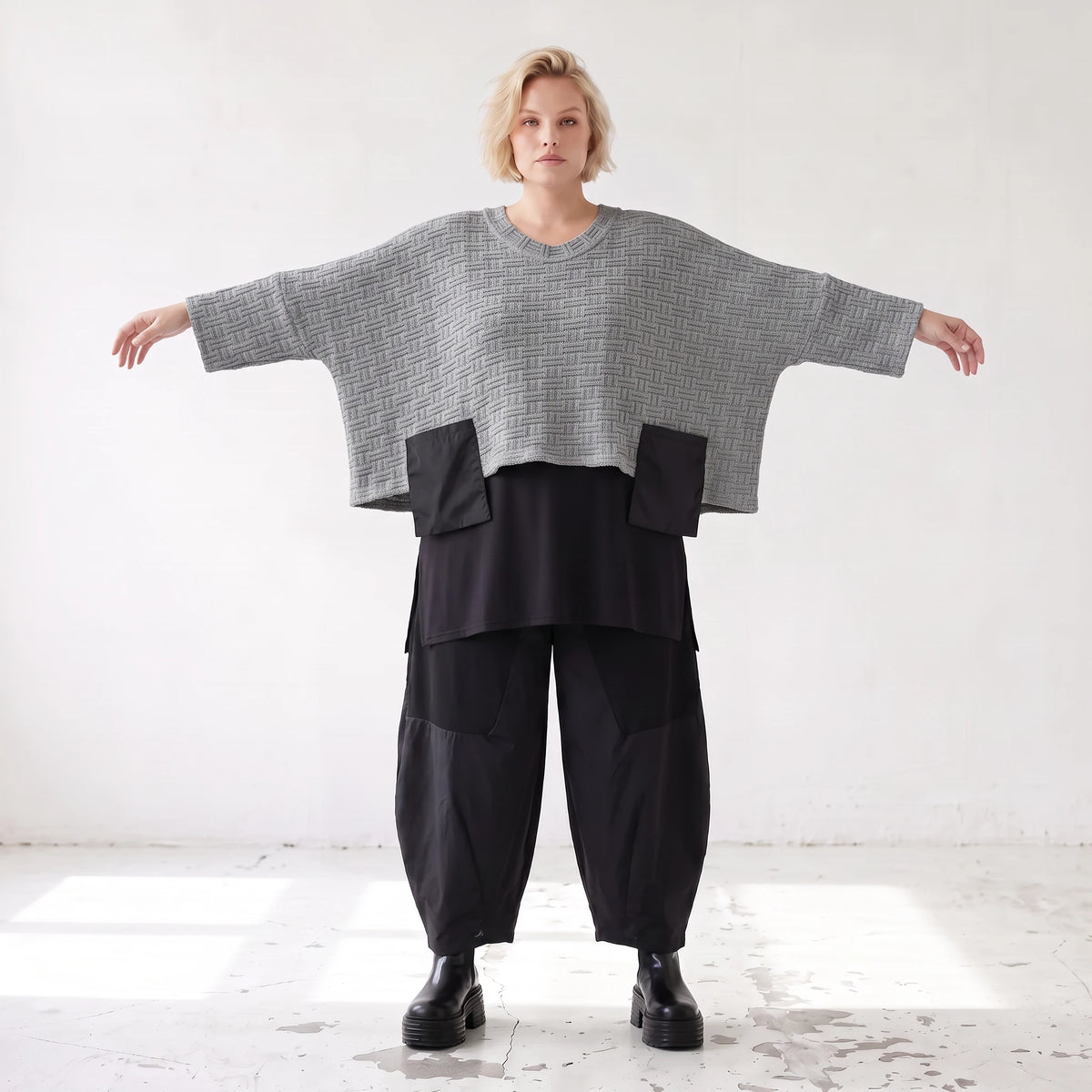 Kastiger Strickpullover mit Rundhals aus weicher Baumwolle und Acryl warm für den Winter