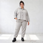 Karottenhose in grauer Jeansoptik mit elastischem Komfortbund und weicher Stretchqualität