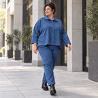 Karottenhose aus jeansblauem Stretchdenim mit Dehnbund in weicher Baumwollqualität