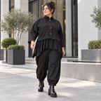 Schwarze Jeansjacke aus Stretchdenim in kastiger Form aus Baumwolle mit Elasthan
