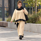 Rollkragenshirt aus Viskosejersey mit Taftdetail asymmetrisch vorne kurz hinten lang