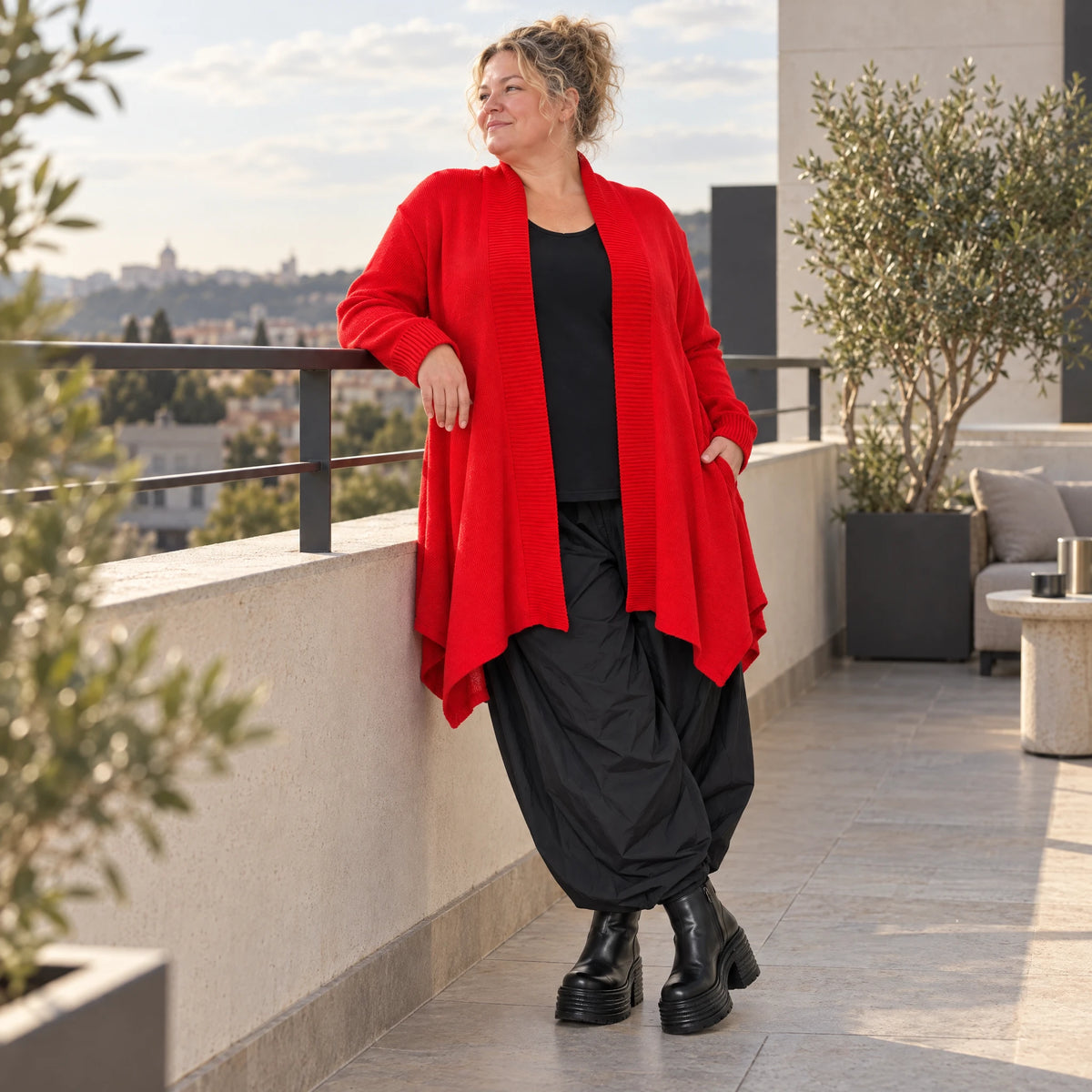 Cardigan aus reiner Baumwolle in A-Linie mit Stehkragen und Seitennahttaschen