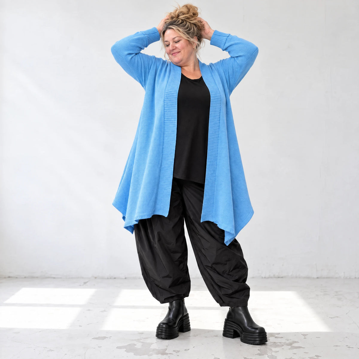 Baumwollstrick Cardigan in A-Linie mit Stehkragen langen Ärmeln und Seitentaschen