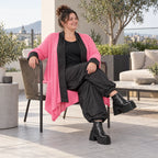 Zartpinker Strickcardigan in A-Linie mit Stehkragen langen Ärmeln und Seitennahttaschen