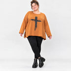 Braunes Langarmshirt mit fließender A-Linie und Rundhalsausschnitt aus Stretchjersey