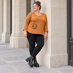 Shirt aus weichem Stretchjersey in Braun mit Rundhalsausschnitt und gerundeter Schnittform