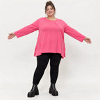 Pinkes Langarmshirt aus weichem Stretchjersey mit Rundhalsausschnitt und lässiger A-Linie
