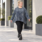Langarmshirt aus weichem Feinstrick in Blau/Grau mit A-Linie und seitlichen Schlitzen