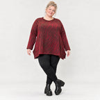 Flauschiges Feinstrickshirt in Rot/Braun mit Rundhalsausschnitt und fließender A-Linie