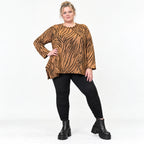 Flauschiges Langarmshirt in Braun/Schoko aus warmem Feinstrick mit schmeichelnder A-Linie