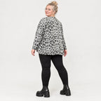 Kuscheliges Strickshirt in Grau/Schwarz aus flauschigem Feinstrick mit V-Ausschnitt