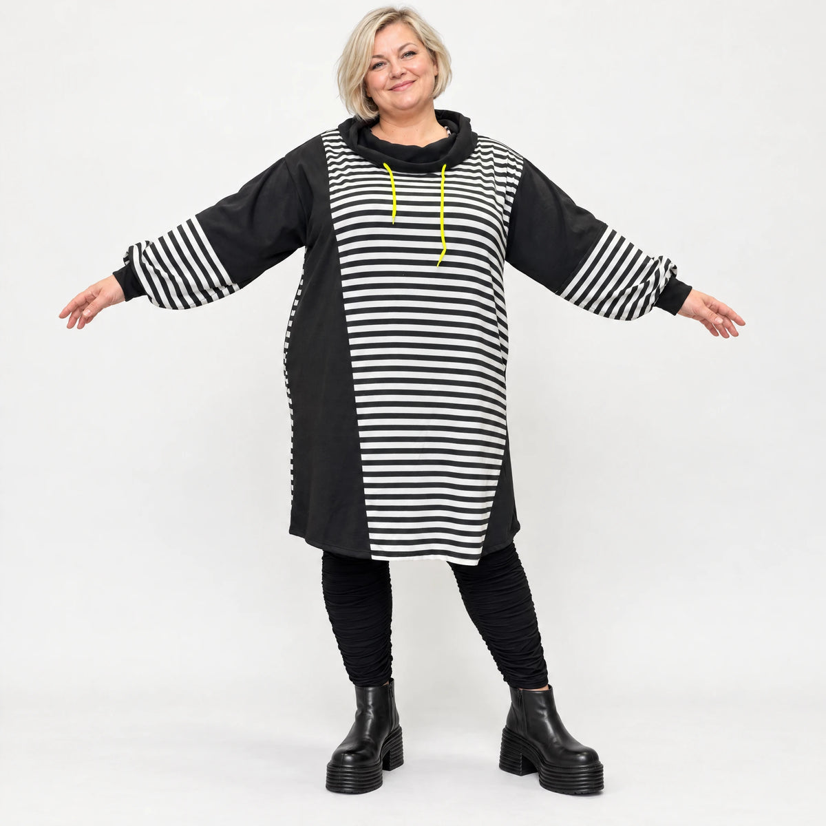 Gestreiftes Winterkleid aus Stretchjersey in Gelb/Schwarz/Weiß mit gerader Schnittform