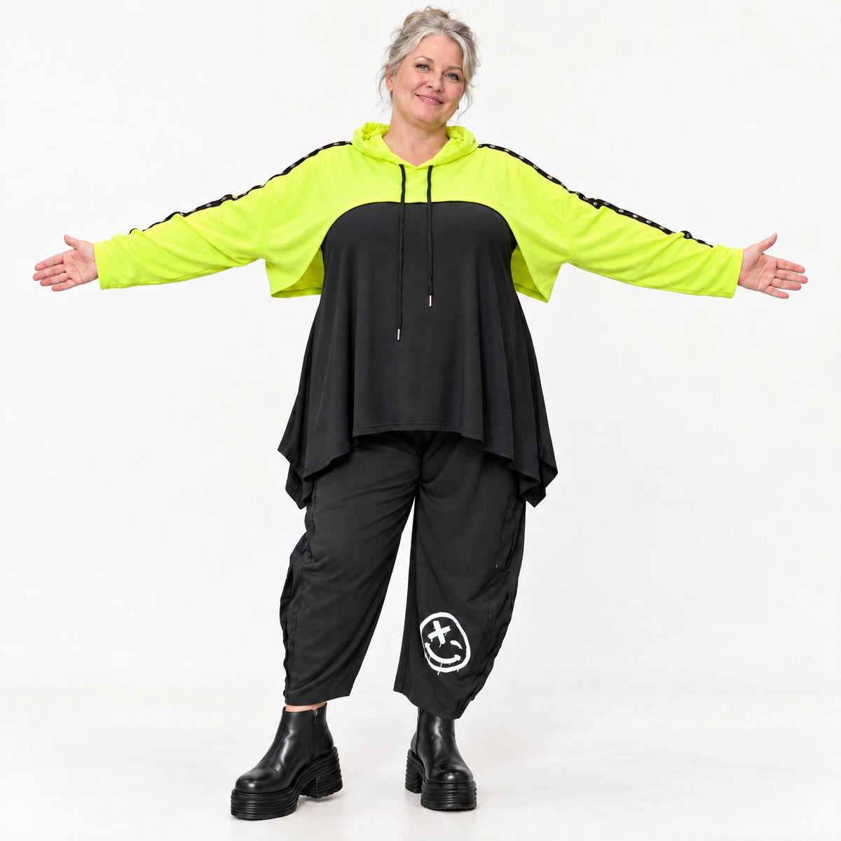 Lässiger Überwurf in leuchtendem Neongelb aus weichem Stretchjersey mit warmer Kapuze