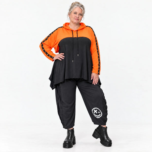 Kapuzenüberwurf in leuchtendem Orange aus feinem Stretchjersey mit Tunnelzug und Vokuhila