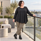 Karottenhose in Cognac/Schwarz aus weichem Bengaline Stretch mit elastischem Bund