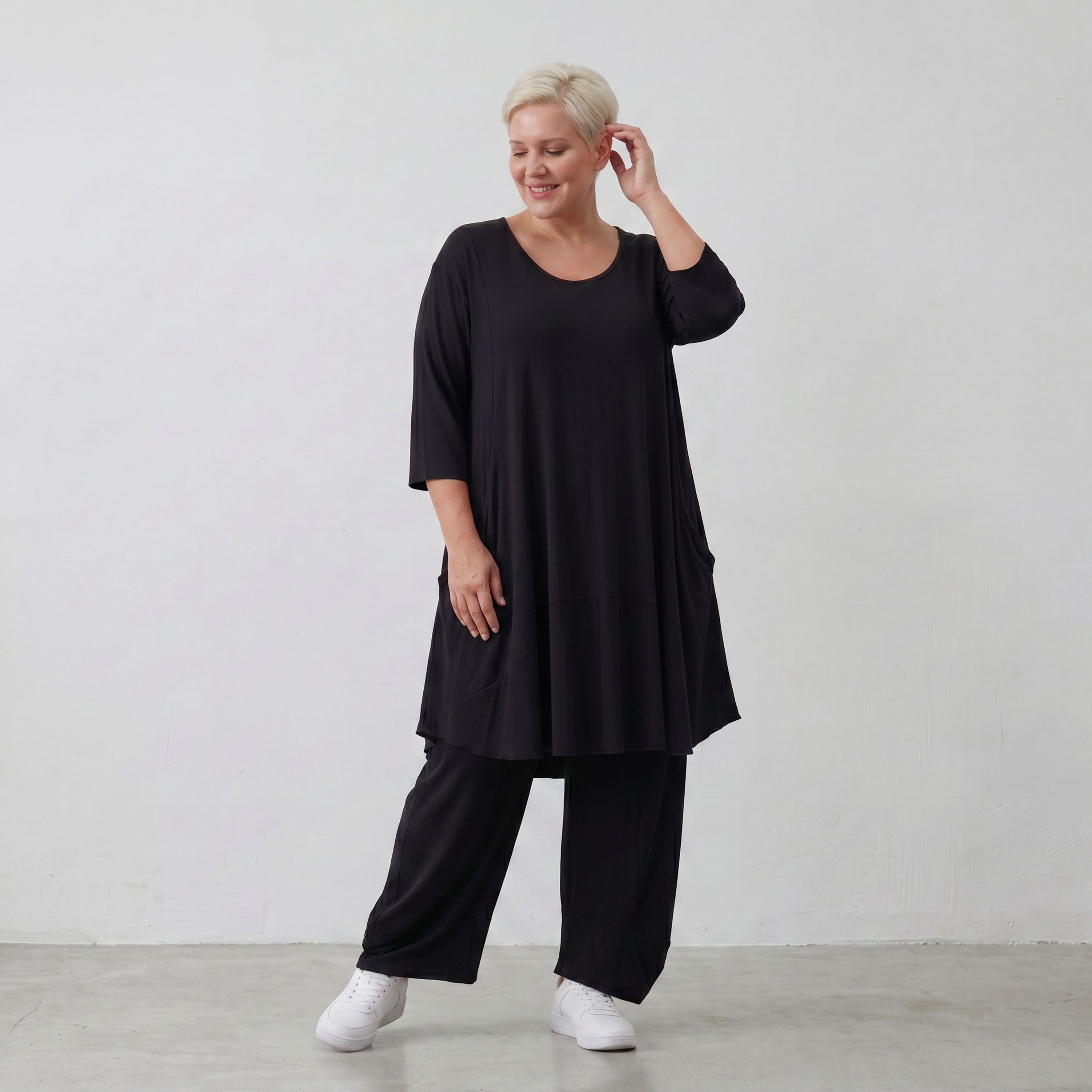 Ballonhose aus weichem Viskose Jersey in tiefem Schwarz mit elastischem Bund und Taschen