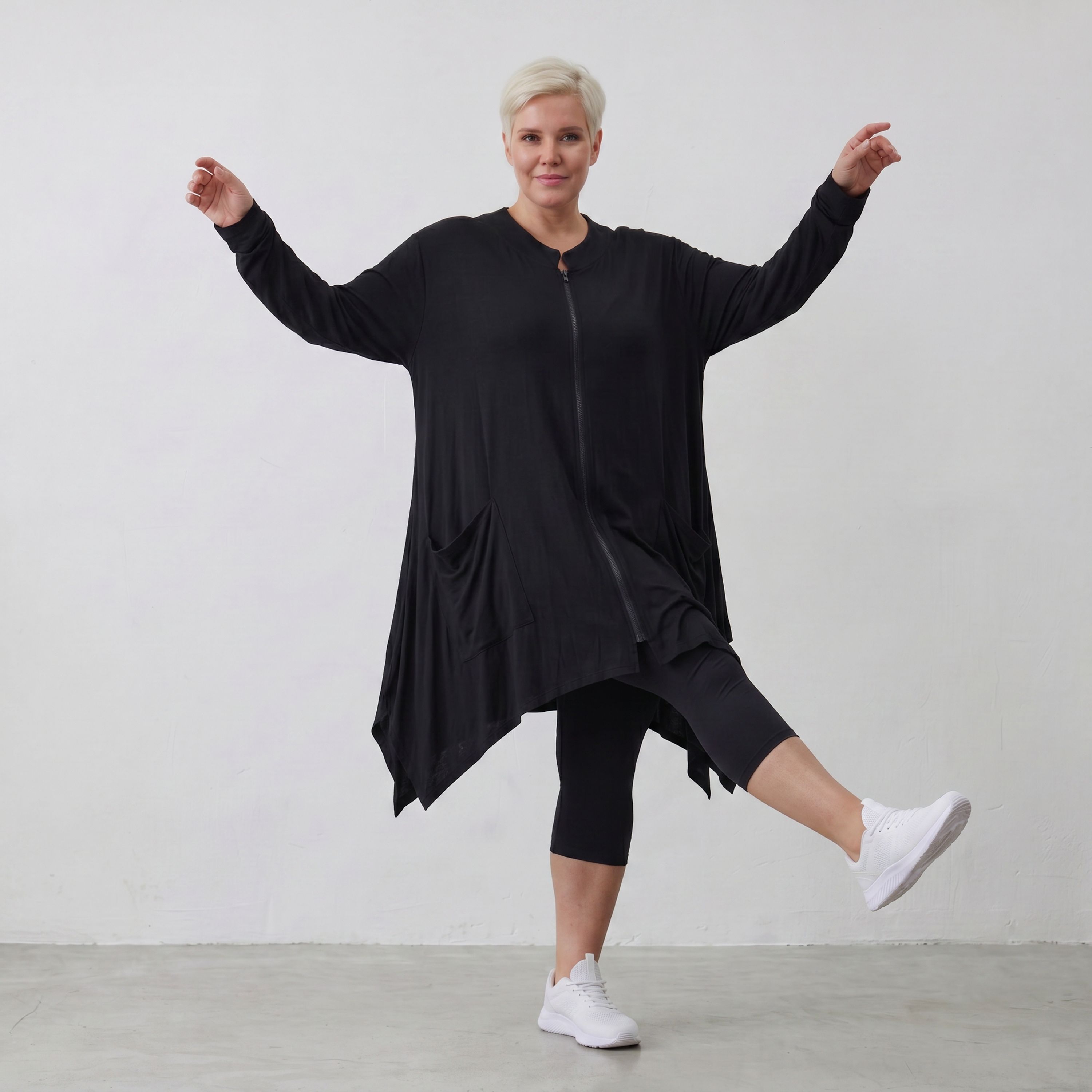 Elegante Jerseyjacke in Schwarz mit Stehkragen sowie Reißverschluss für alle Jahreszeiten
