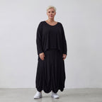 Femininer Ballonrock aus Stretch Jersey in Schwarz mit dehnbarem Bund und viel Volumen