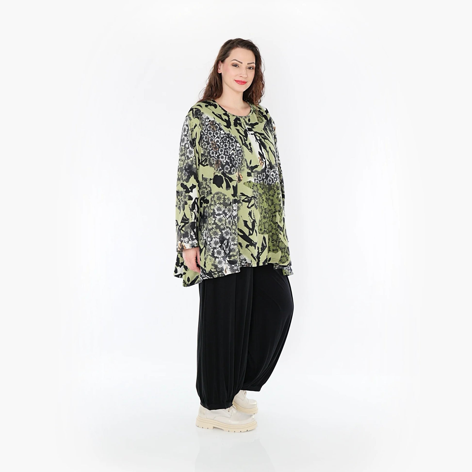  A-Form Bigshirt von AKH Fashion aus Viskose, 1395.00593, Olive-Schwarz-Weiß, Blumen, Schick