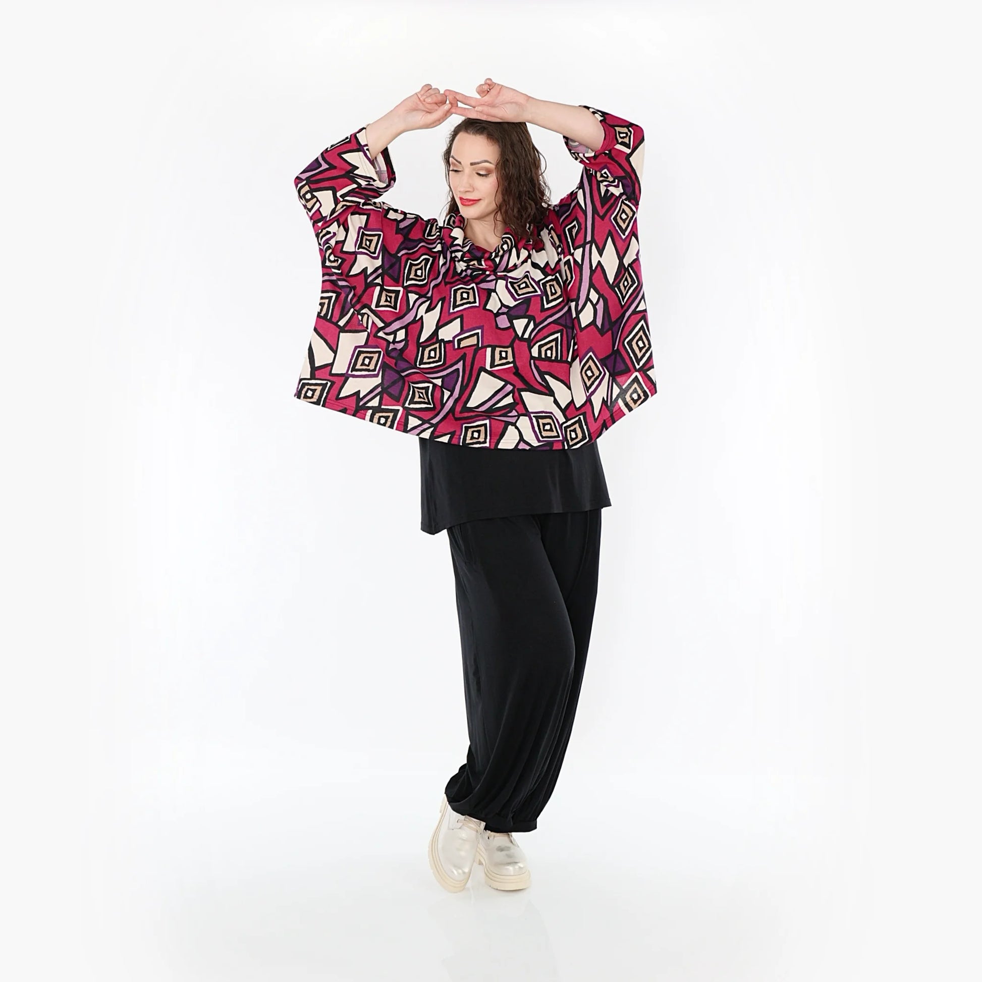  AKH Fashion Bigshirt in kastiger Form, aus Viskose, 1397.03019, Fuchsia-Schwarz-Creme, Aztec