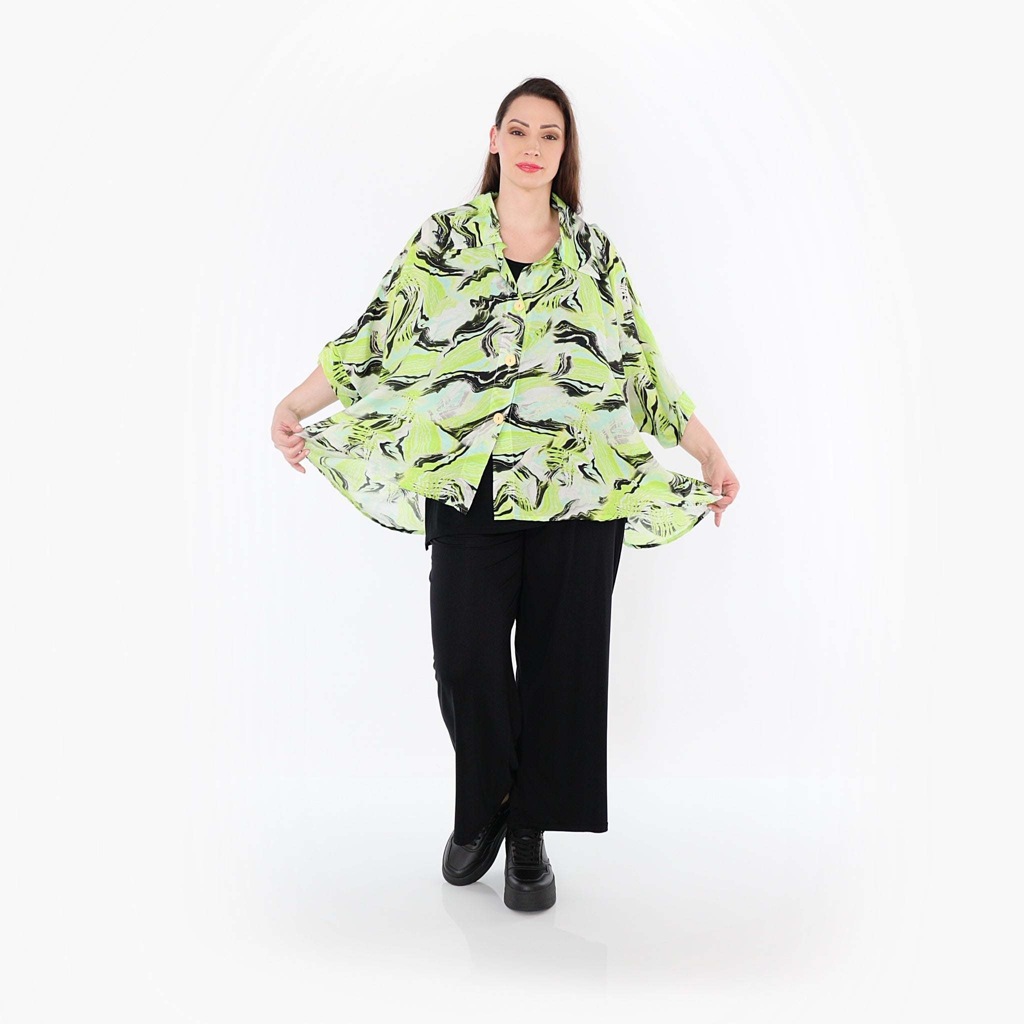  AKH Fashion Bluse in gerundeter Form, aus Rayon, 1510.07092, Grün/Türkis/Schwarz, Wellen