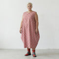 Stilvolles Lagenlook Ballonkleid aus leichter Baumwolle mit ausgefallenem Punktemuster, Mint/Pink
