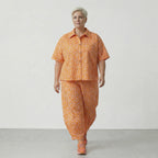 Leichte Ballonhose aus feiner Baumwolle im angesagten Lagenlook mit weiten Beinen und Punkten, Rosa/Orange