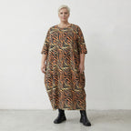Luftig fein interpretiertes Ballon Kleid im modernen Zebra Lagenlook, zeitlos und ausgefallen, Orange/Schwarz/Gelb