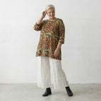 Ausgefallenes Oversize Lagenlook Big Shirt aus leichter luftiger Popeline mit Zebra Muster, Orange/Schwarz/Gelb