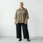 Stilvoll ausgefallene Oversize Jacke im legeren Lagenlook aus feiner Popeline, Beige/Schwarz/Fuchsia