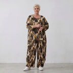 Popelineshirt in schwarzbeigem Batiklook A-Form mit Rundhals und Dreiviertelarm luftig