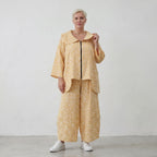 Fliessende Marlenehose Gelb Ecru aus Baumwolle luftig leger Lagenlook zeitlos zarte weit