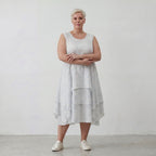 Leichte Baumwolltunika Lagenlook Oversize locker Hellblau Ecru mit Volant luftig zeitlos