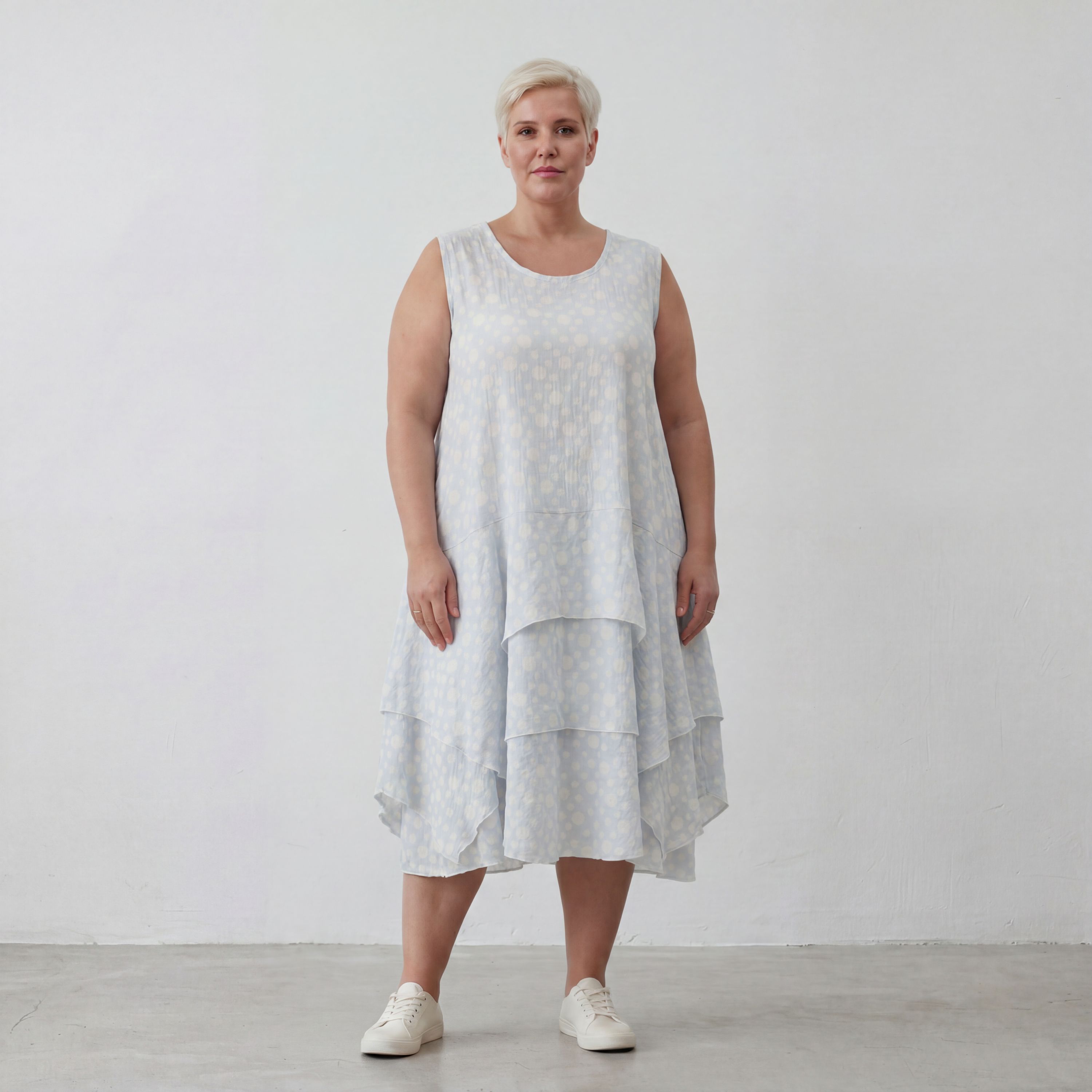 Leichte Baumwolltunika Lagenlook Oversize locker Hellblau Ecru mit Volant luftig zeitlos
