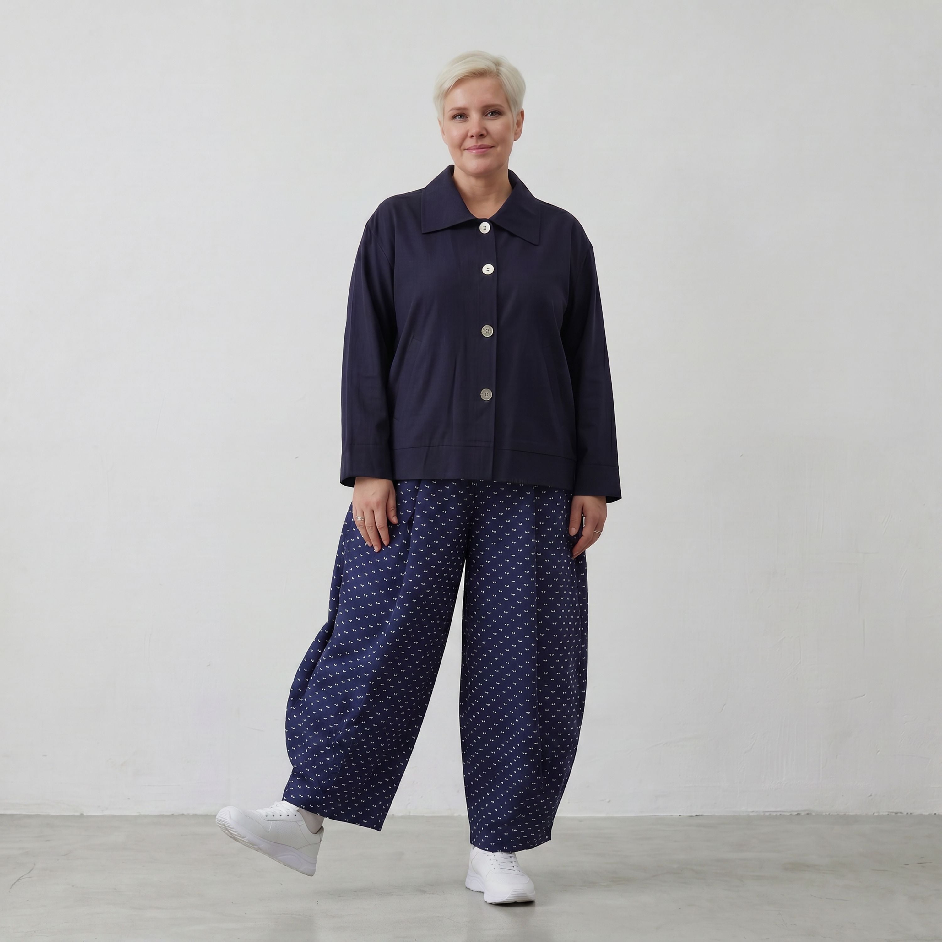 Zeitlose Oversize Ballonhose im Dunkelblau/Weiß Karolook leger ausgefallen luftig soft