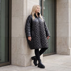 Schwarze Steppjacke mit grafischem Muster oversized wasserabweisend warm mit Taschen