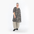  AKH Fashion Bigshirt in gerundeter Form, aus Viskose, 1494.02499, Schwarz/Ecru, Blumen