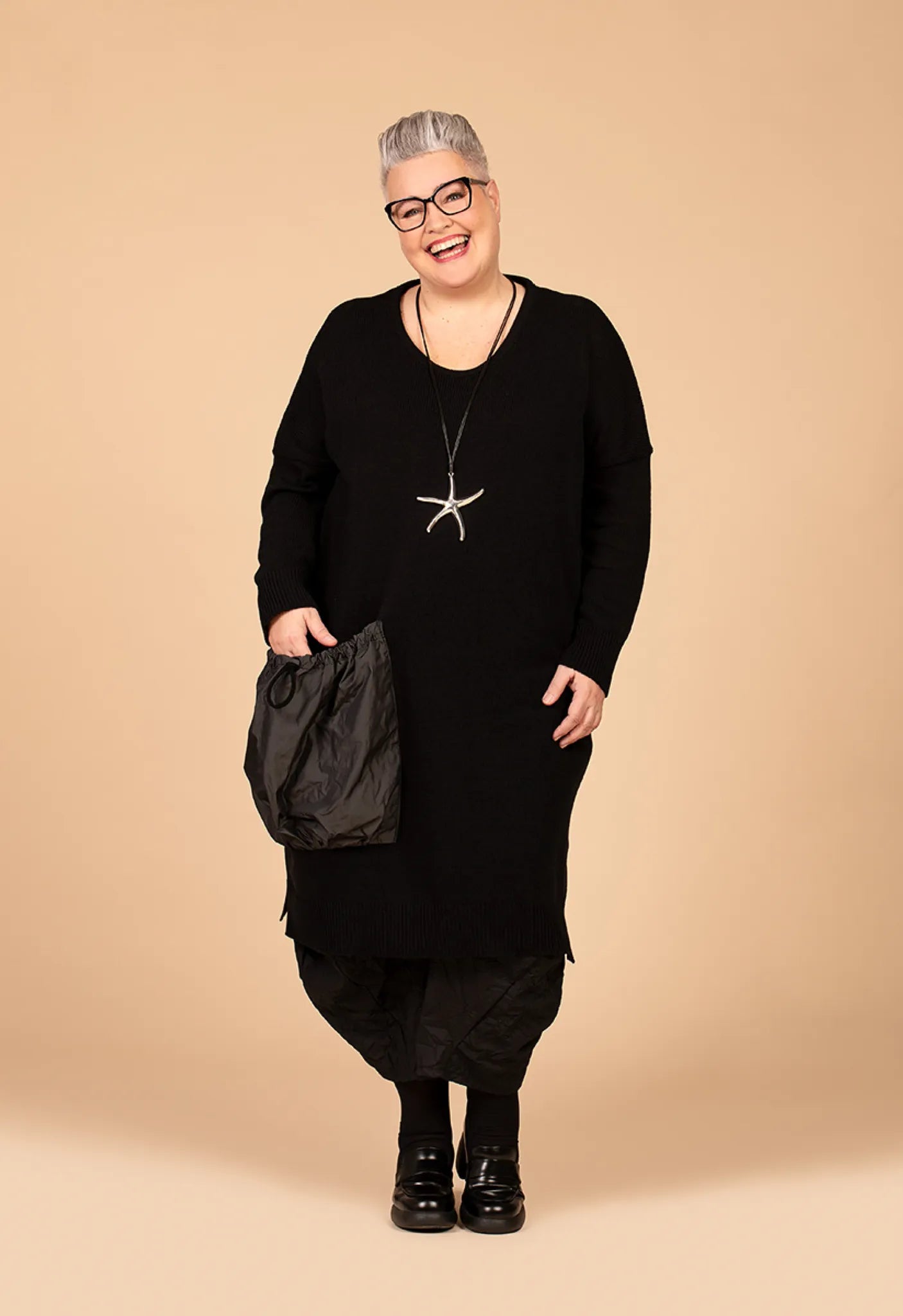  AKH Premium Kleid in gerader Form, aus Baumwolle, 1446.02319, Schwarz, Schick, Modern