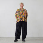 Mehrfarbige Chiffonbluse mit floralem Muster 3/4-Ärmeln und Kragen in luftiger Silhouette