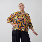 Mehrfarbige Chiffonbluse mit floralem Muster 3/4-Ärmeln und Kragen in luftiger Silhouette
