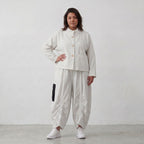 Kastige Bengaline Jacke in Weiß/Schwarz mit 3/4-Arm Stehkragen und praktischen Taschen