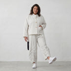 Kastige Bengaline Jacke in Weiß/Schwarz mit 3/4-Arm Stehkragen und praktischen Taschen
