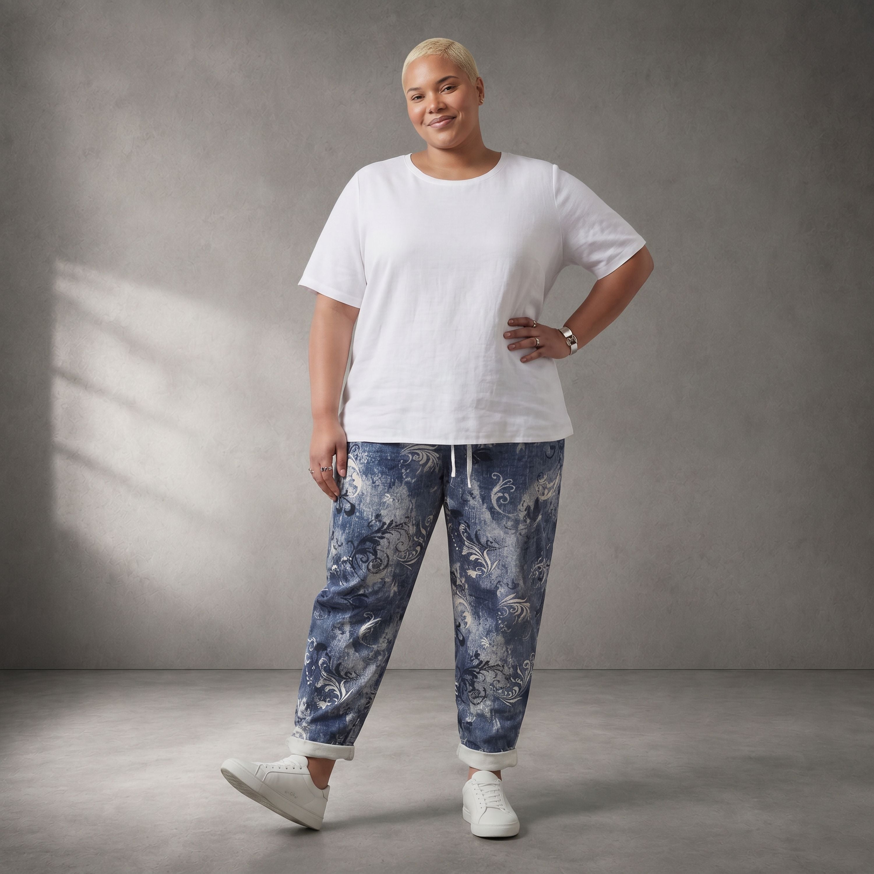 Leichte Karottenhose in Blau/Weiß im Lagenlook leger zeitlos mit softer Baumwolle neu